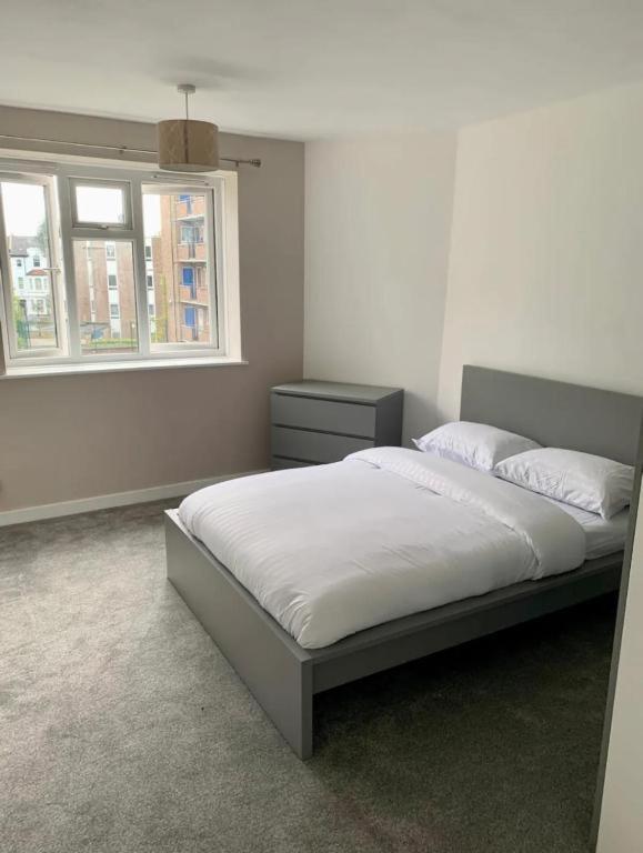 Karen House R2 Londra